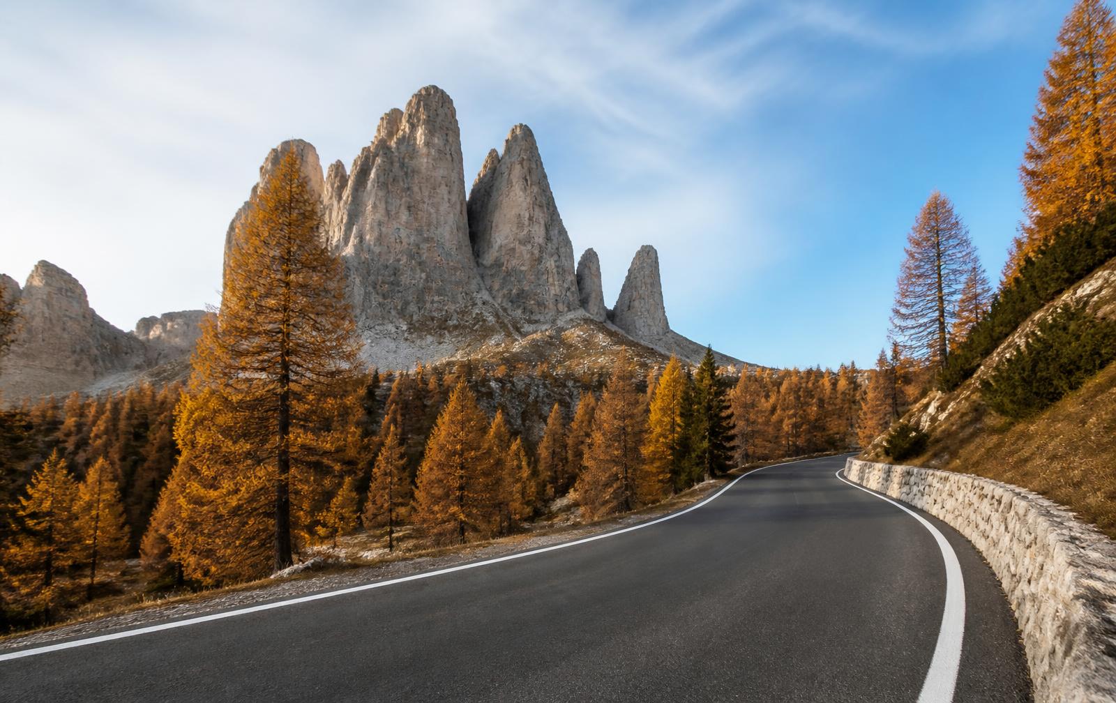 The Perfect Driving Weekend in the Dolomites