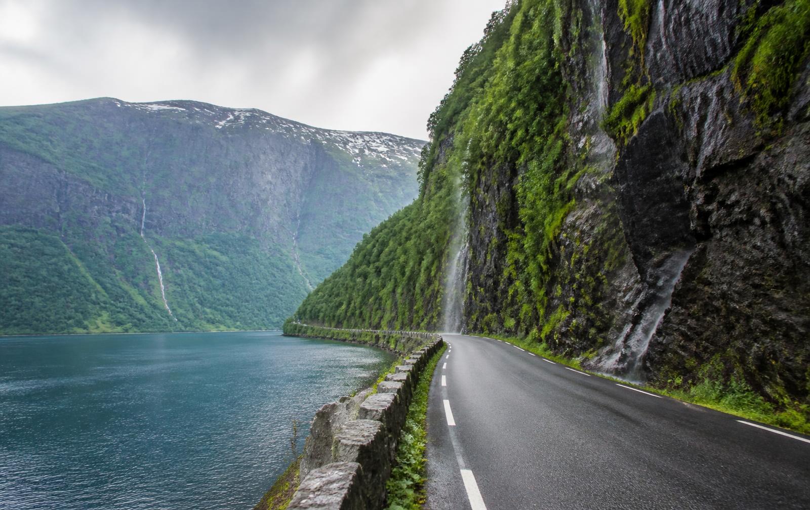 Norway in Four Days: Trollstigen, Fjords and Ferries